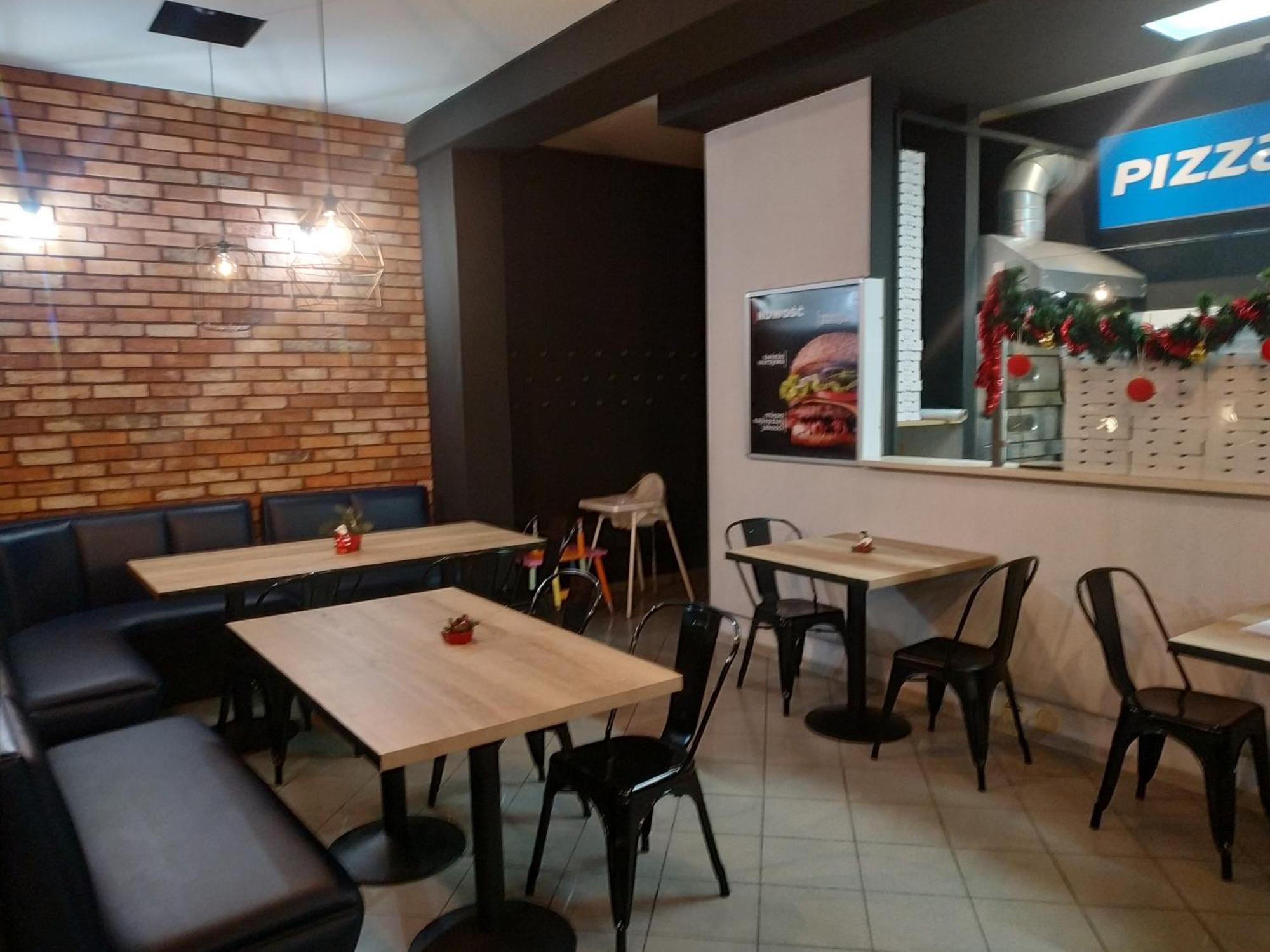 Pokoje Nad Pizzeria 波兹南 外观 照片